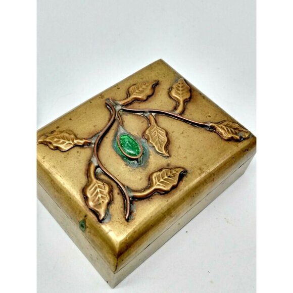 Vintage Brass Trinket/Jewelery Box with Floral design and Jade stone - Picture 11 of 11